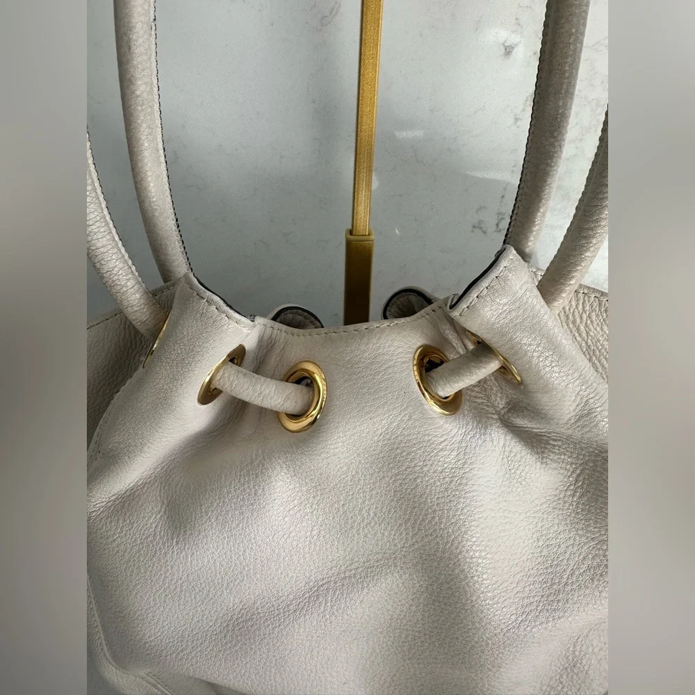 MICHAEL KORS Optic White Cream Medium East West Ring Leather Tote